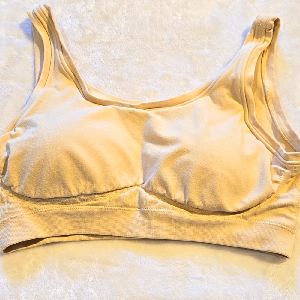 Woman's YUMMIE BRA